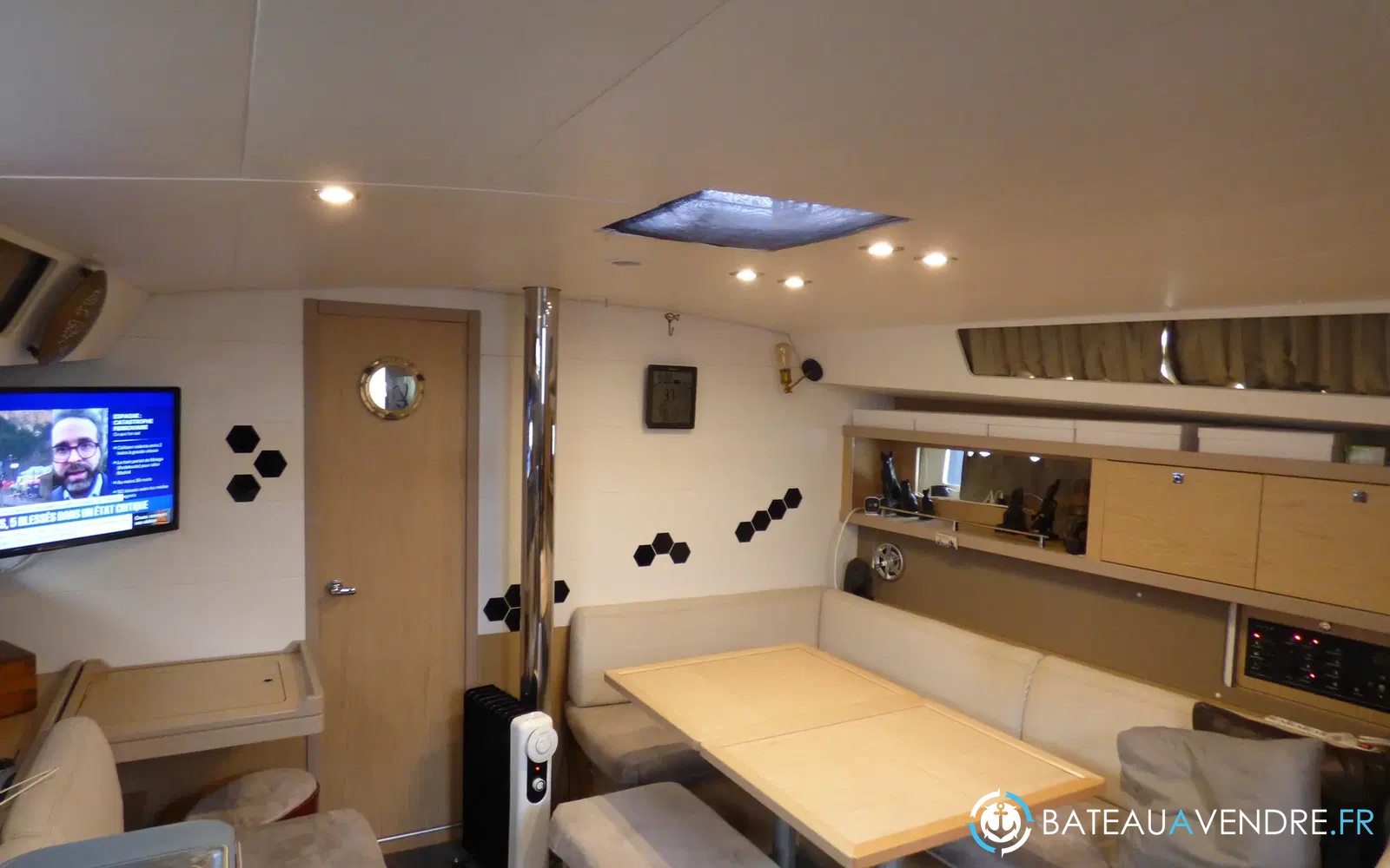 slider 12 Beneteau Oceanis 45
