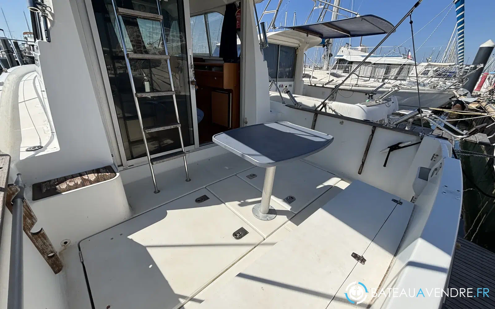 slider 12 Beneteau Antares Serie 9