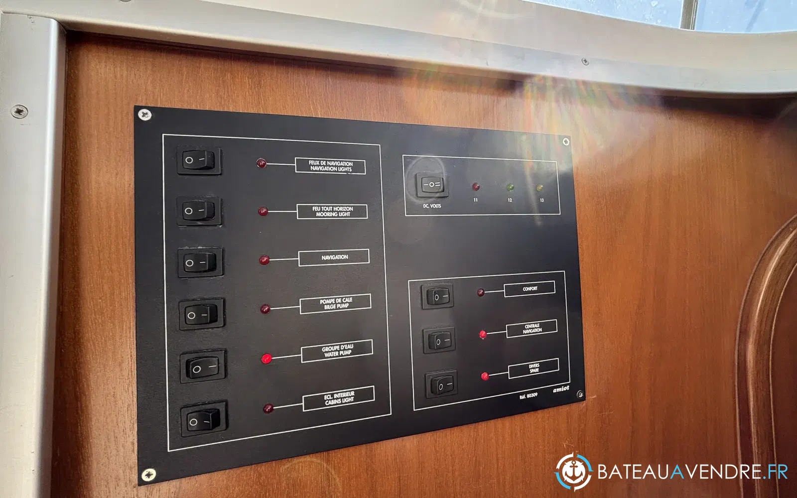 slider 22 Beneteau Antares Serie 9