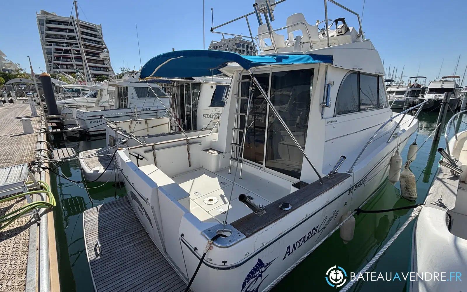 slider 3 Beneteau Antares Serie 9