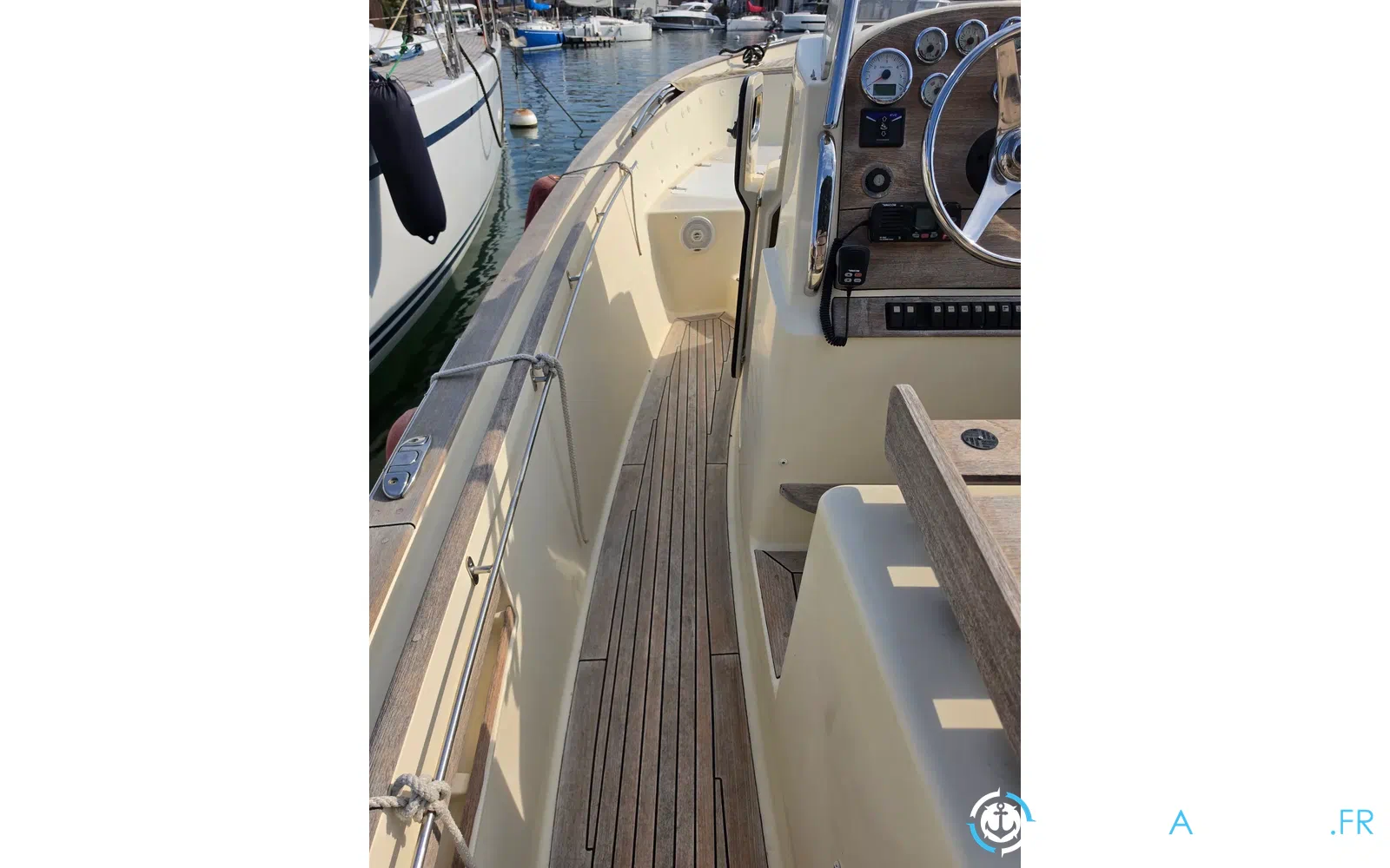 slider 12 Rhea 35 Open