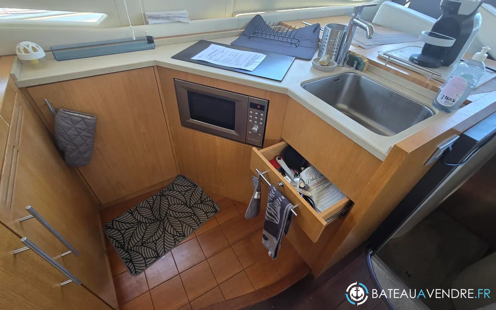 slider 28 Rodman Muse 44