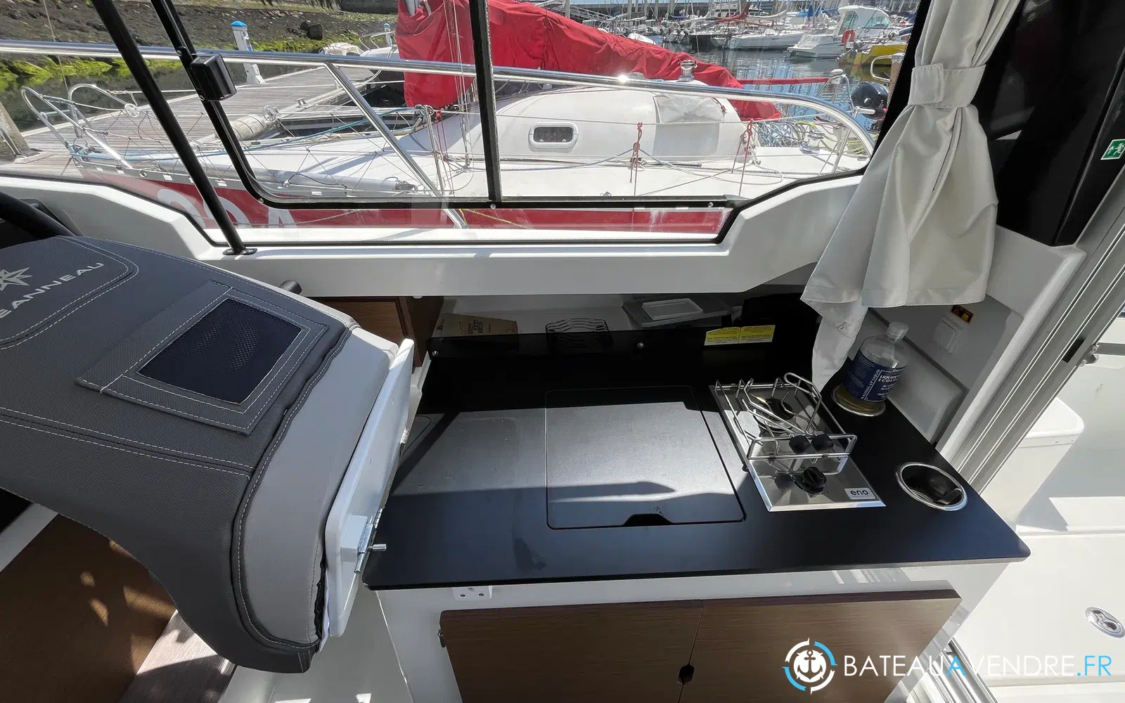 slider 9 Jeanneau Merry Fisher 795 Serie 2