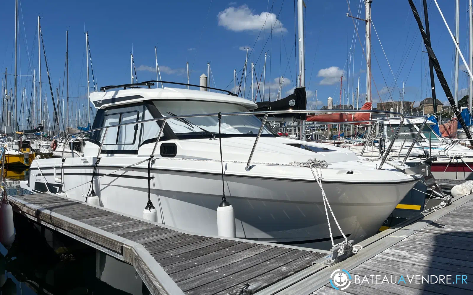 slider 0 Jeanneau Merry Fisher 795 Serie 2
