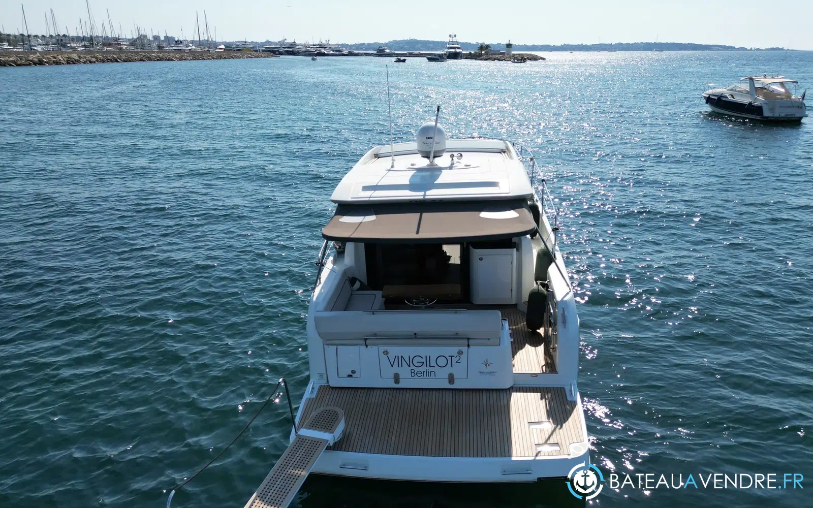 slider 6 Jeanneau NC 37