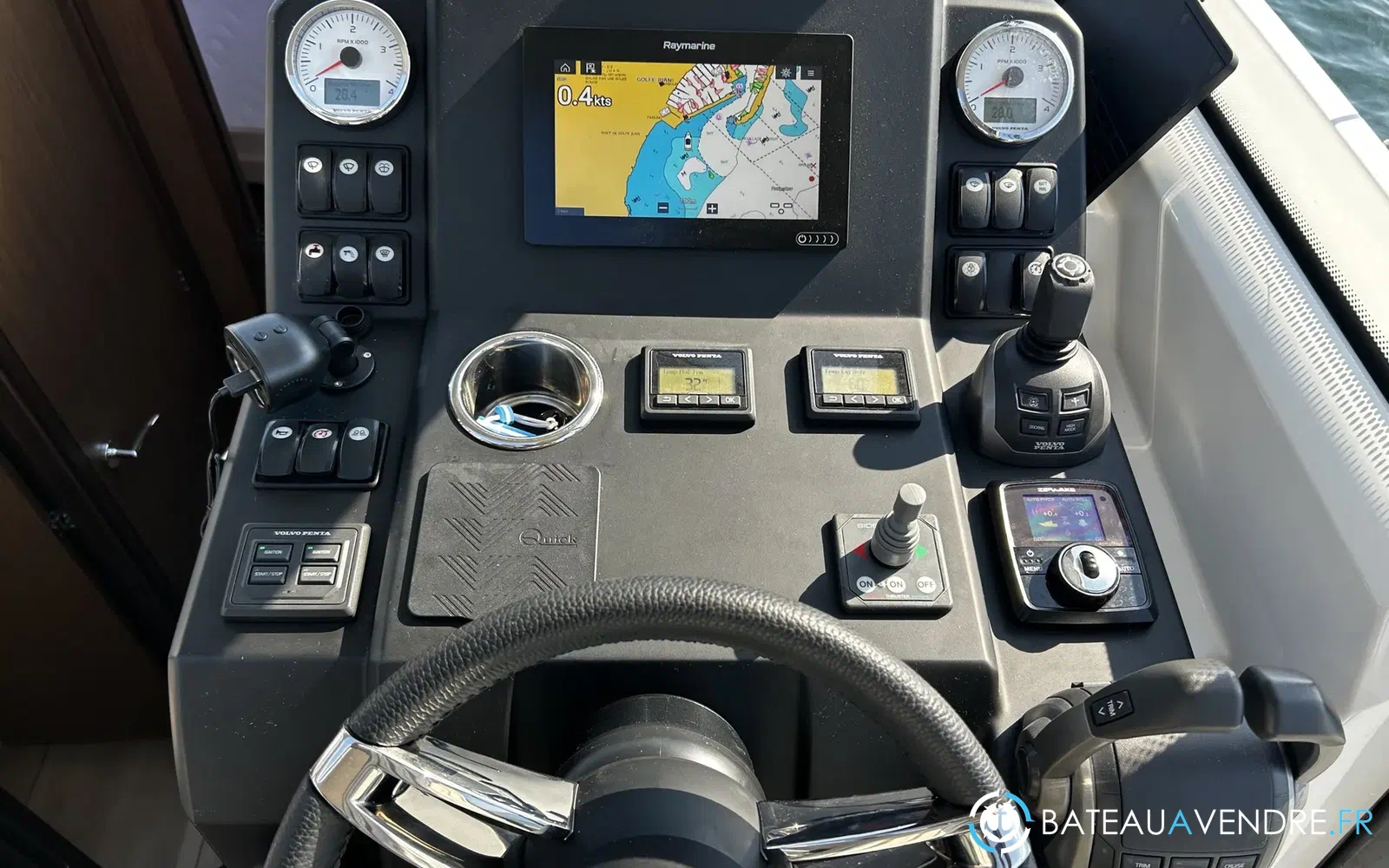 slider 13 Jeanneau NC 37
