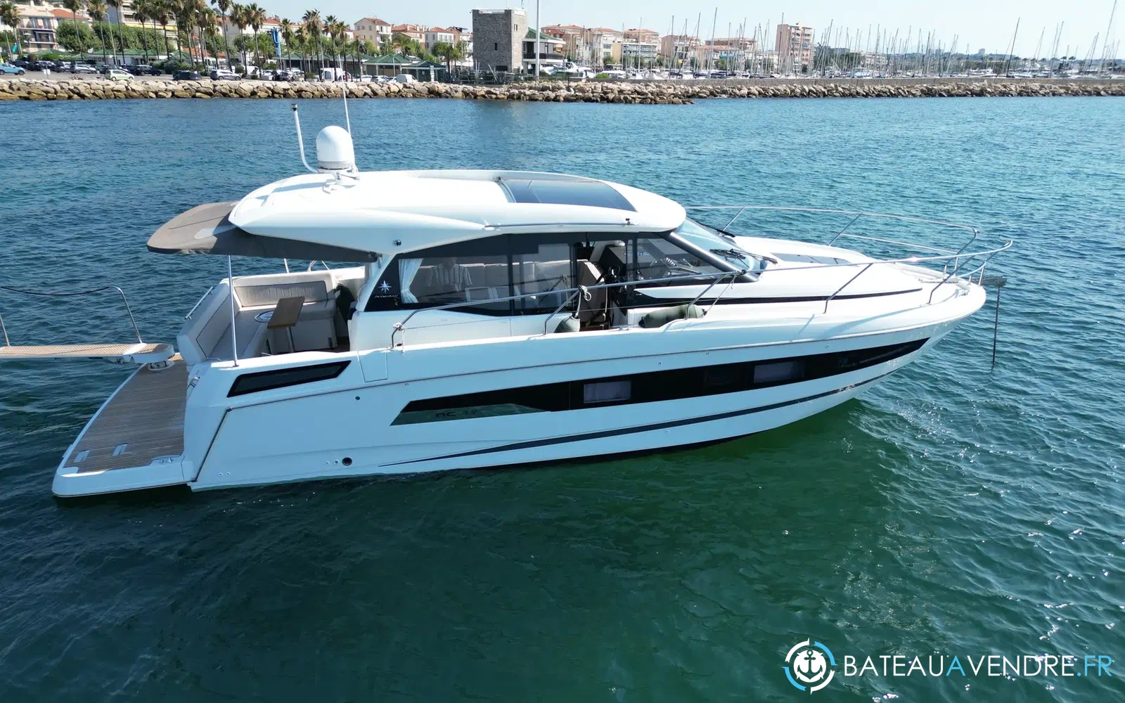 slider 1 Jeanneau NC 37
