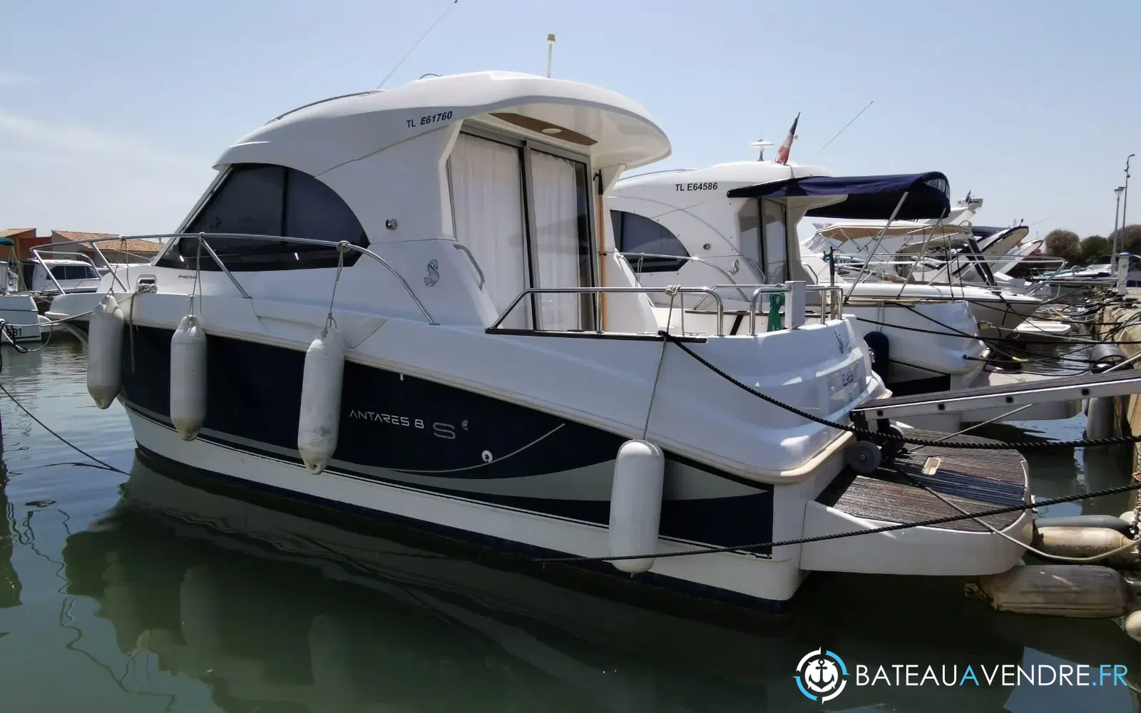 slider 1 Beneteau antares 8s