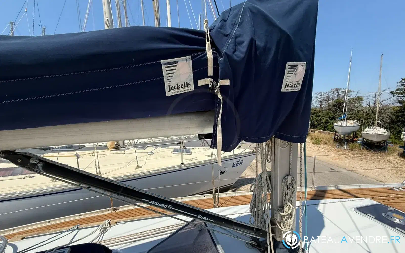 slider 11 Grand Soleil 37