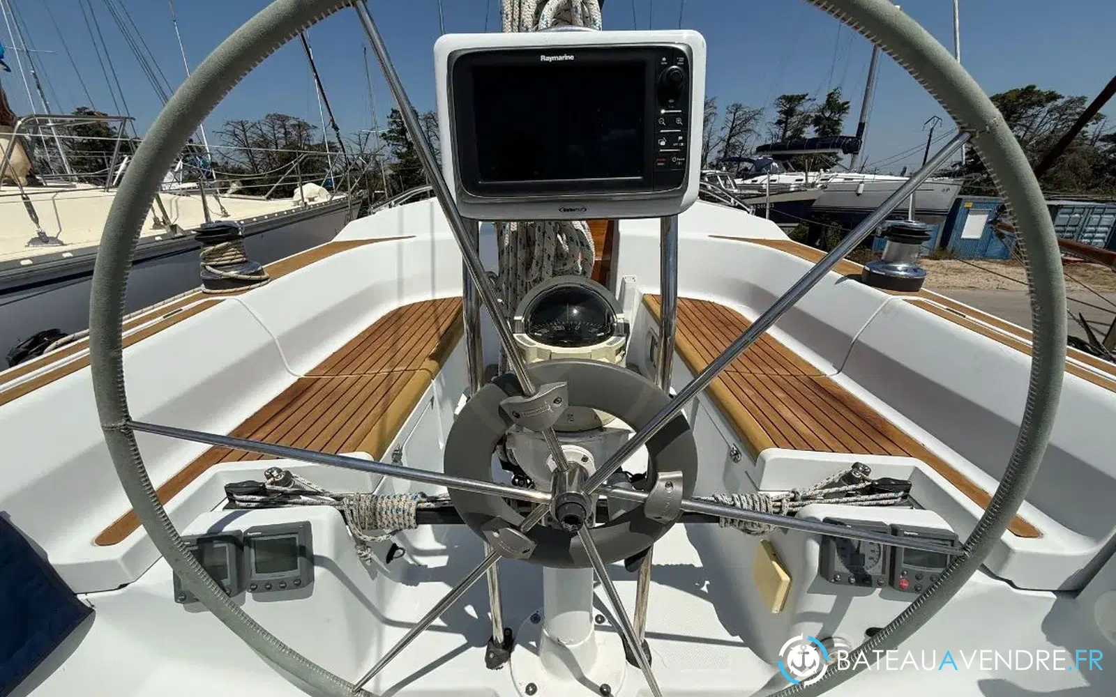 slider 5 Grand Soleil 37