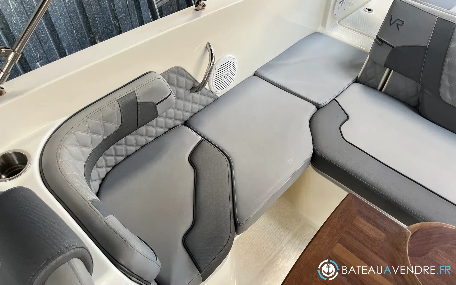 slider 8 Bayliner VR6 BOWRIDER OB