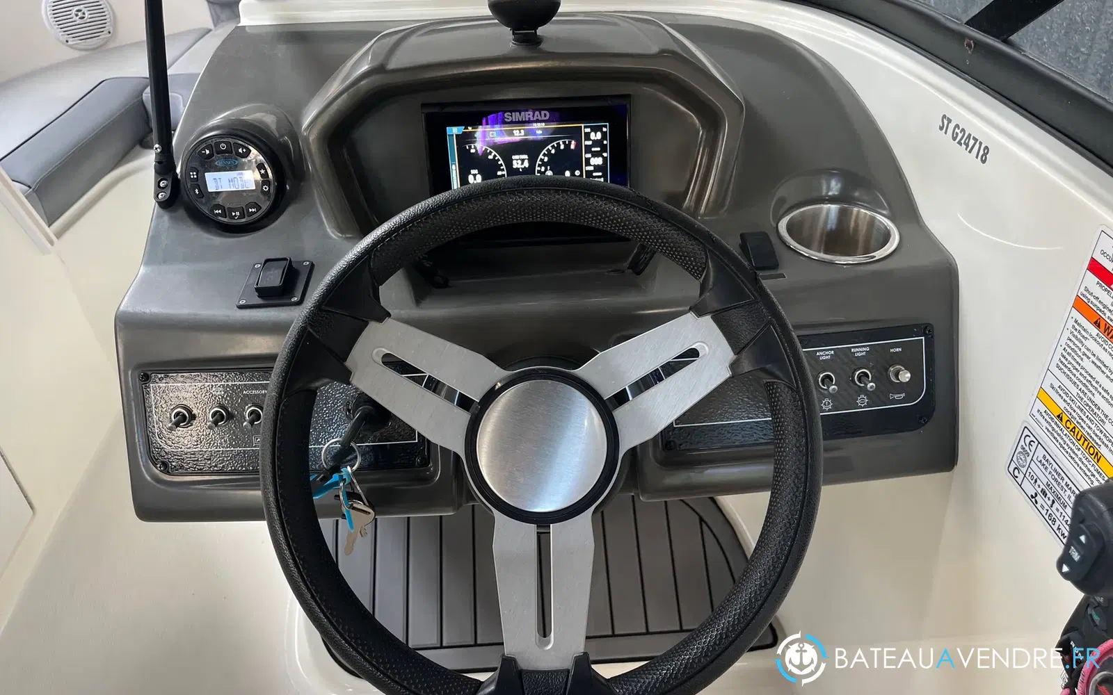 slider 12 Bayliner VR6 BOWRIDER OB