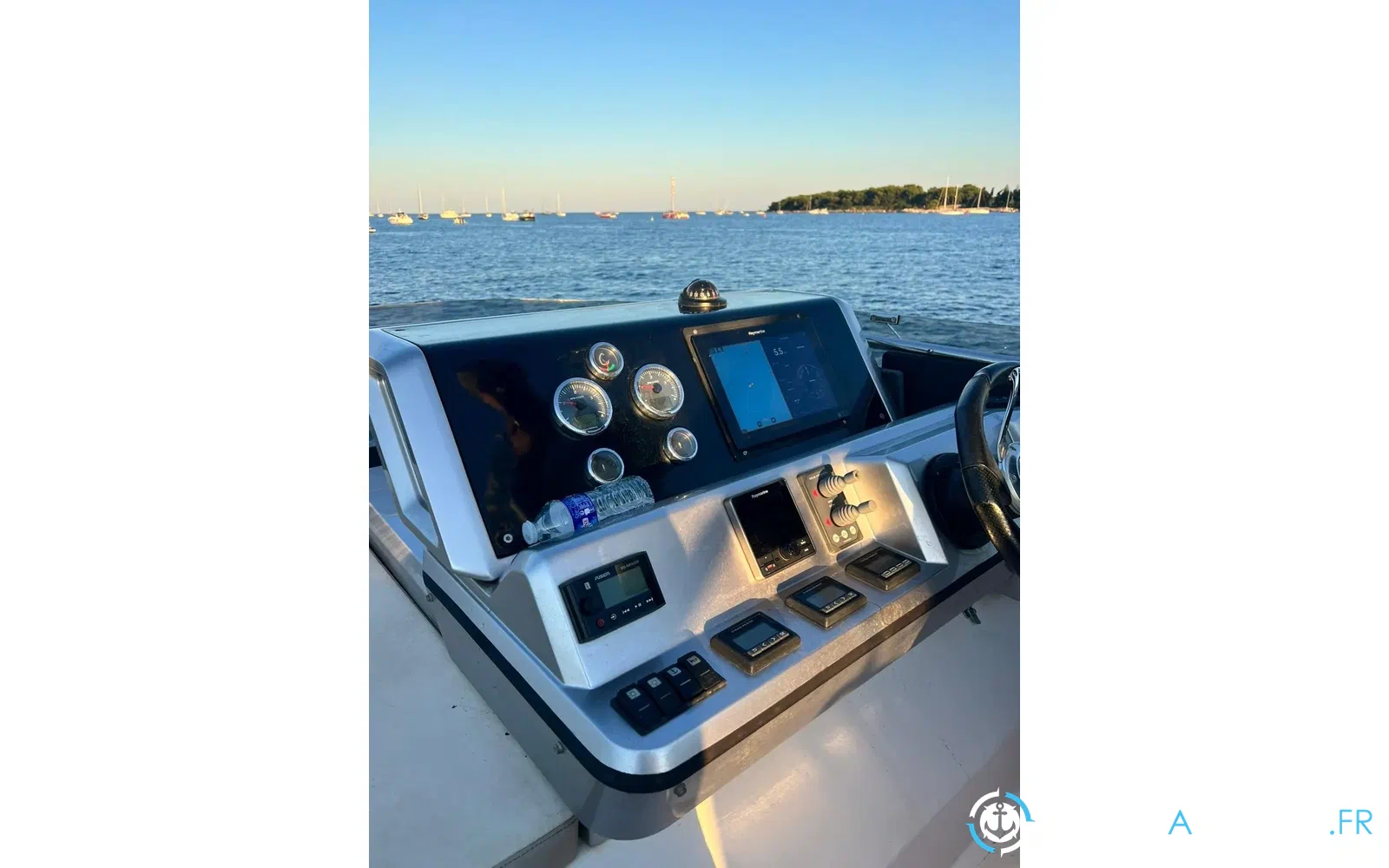 slider 12 Galeon 420 Fly