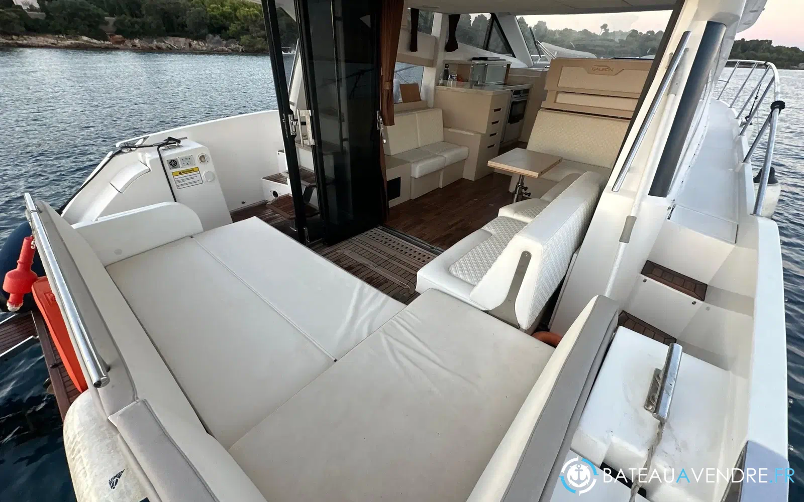 slider 20 Galeon 420 Fly