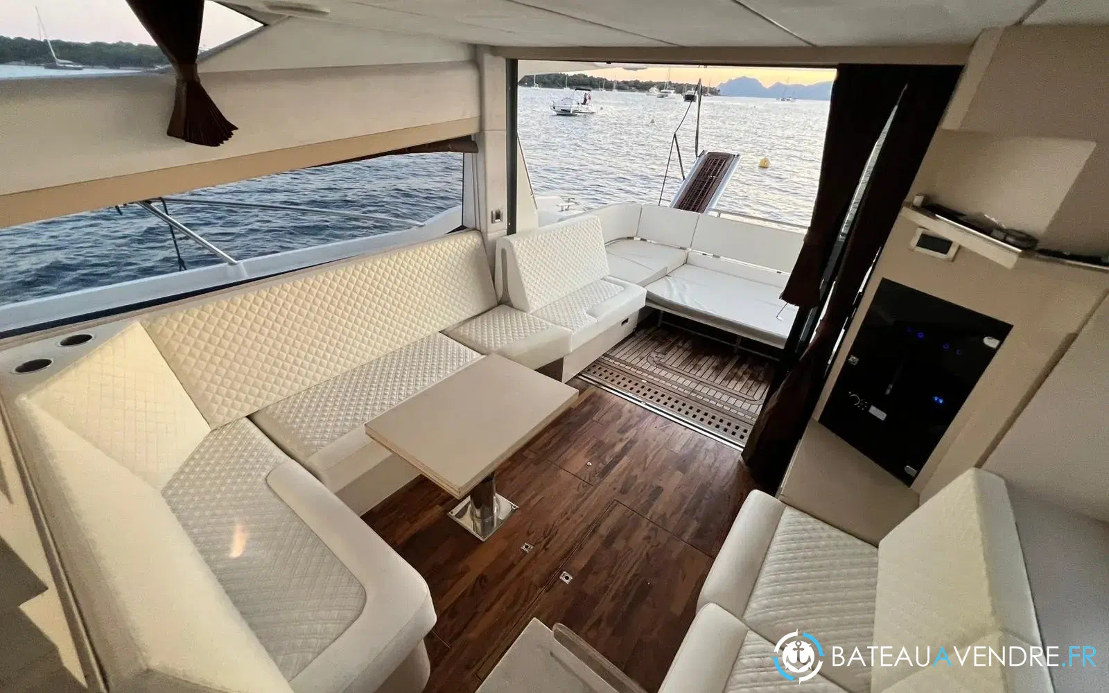 slider 23 Galeon 420 Fly