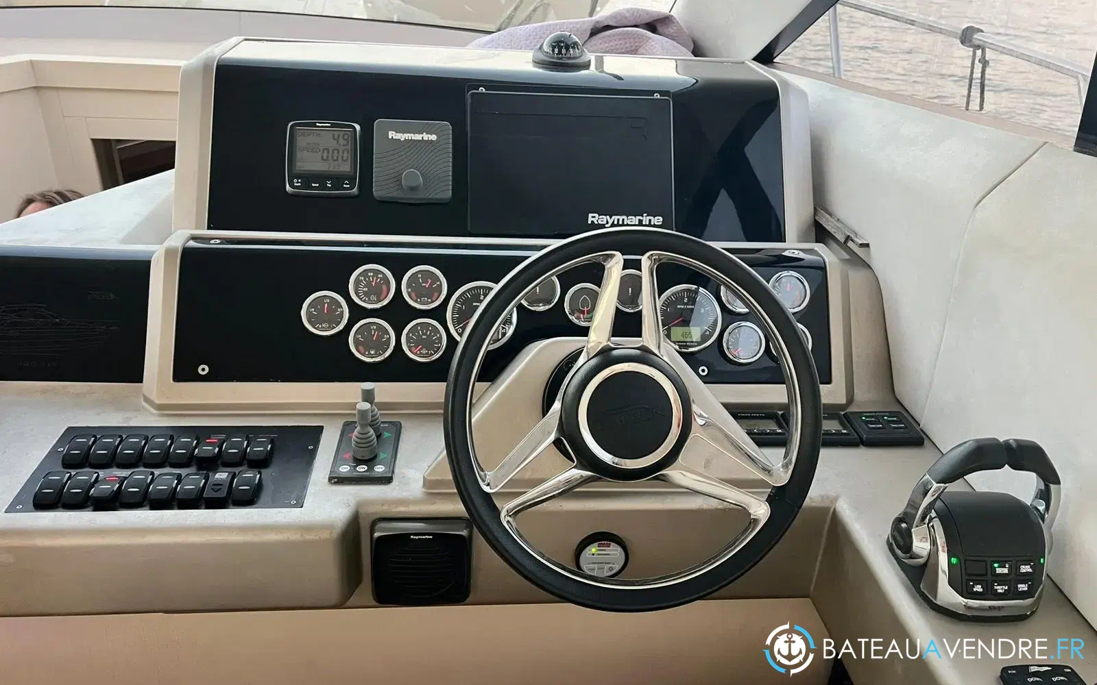 slider 27 Galeon 420 Fly