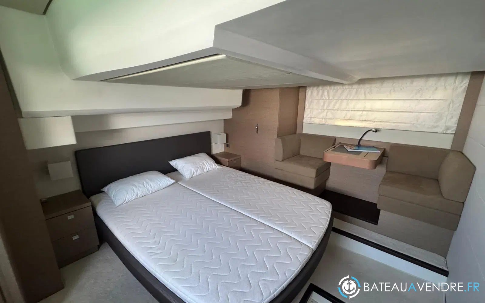 slider 11 Prestige Yachts 500 Fly