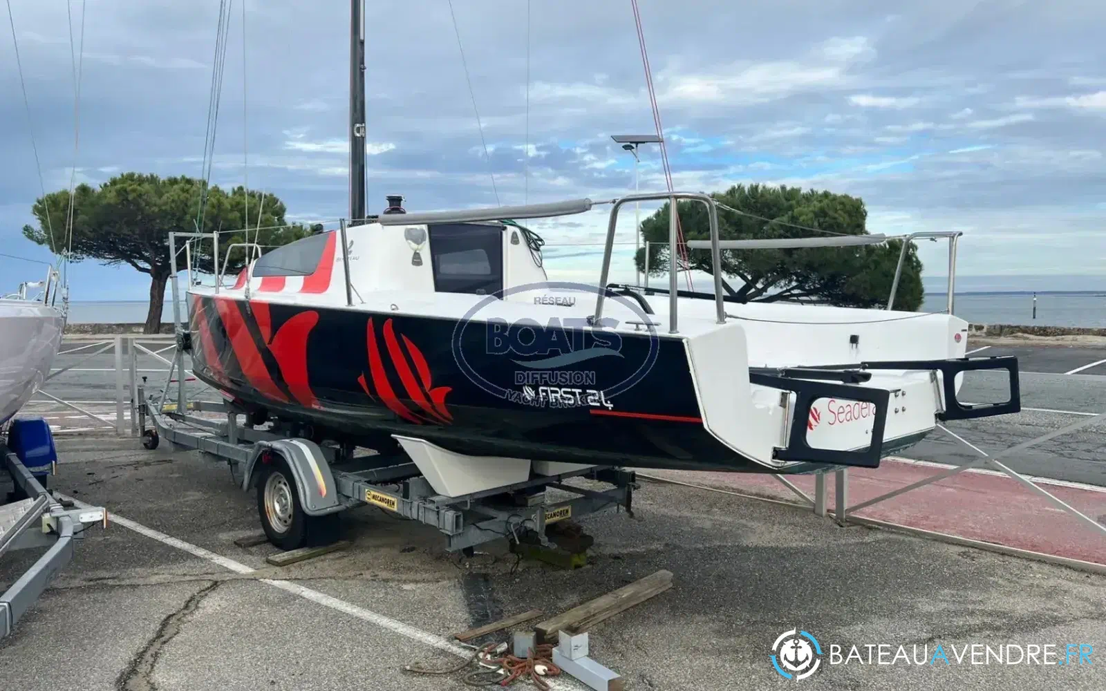 slider 2 Beneteau First 24 SE