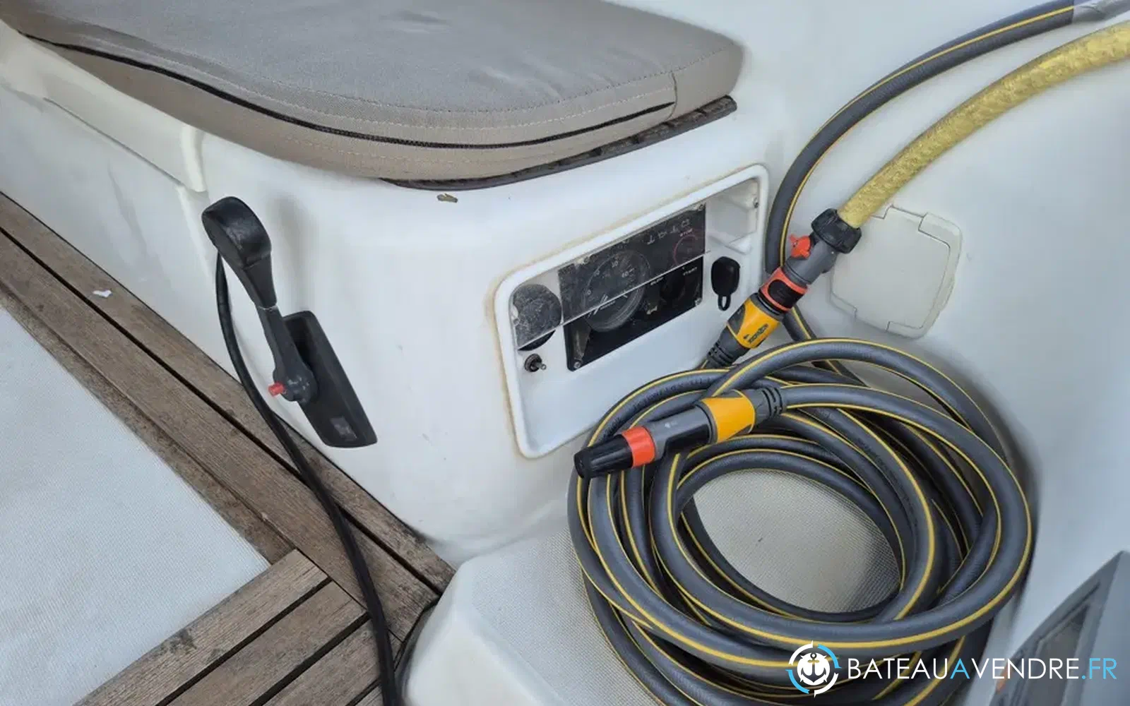 slider 24 Jeanneau Sun Odyssey 32 i