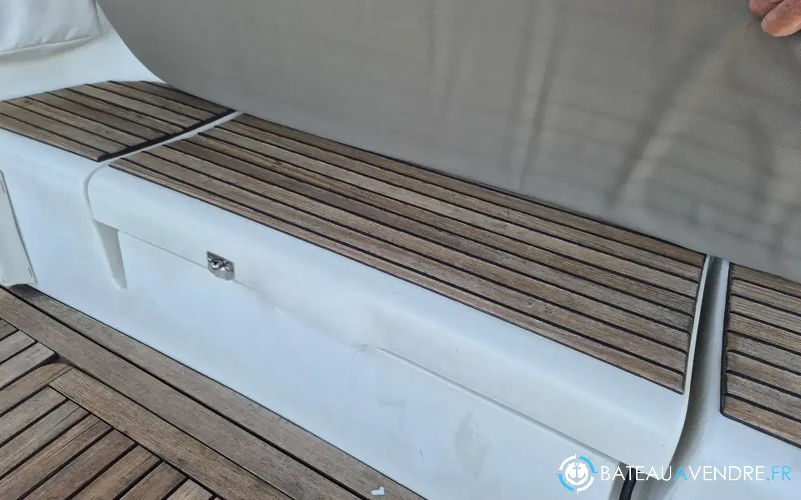 slider 28 Jeanneau Sun Odyssey 32 i