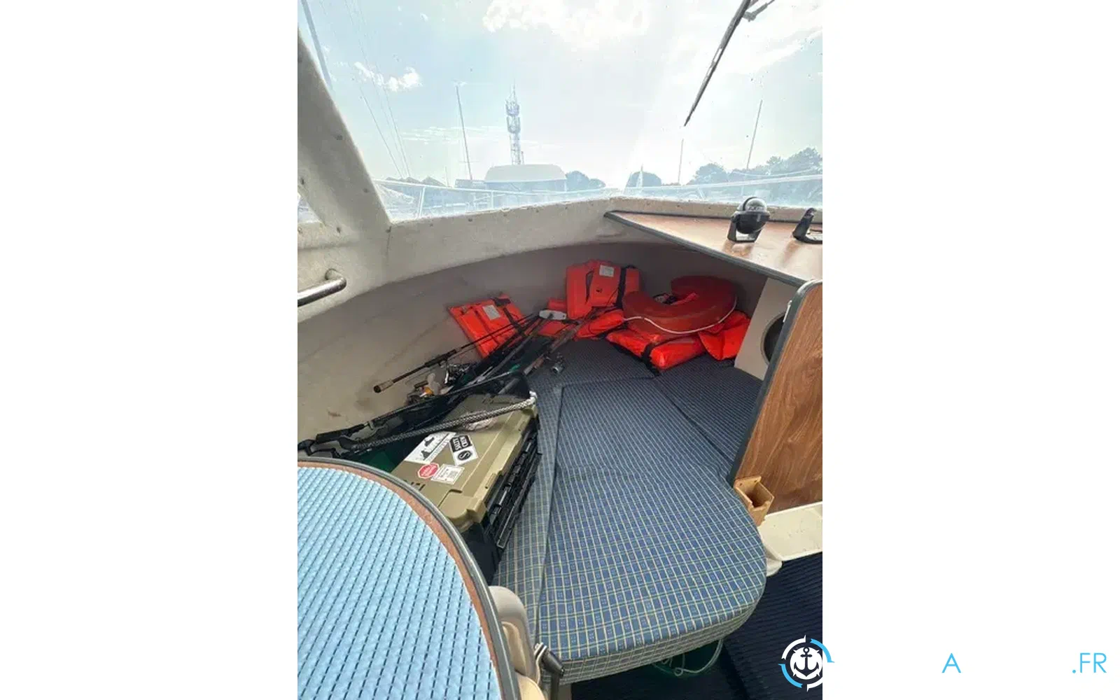 slider 7 Guymarine 580 Timonier