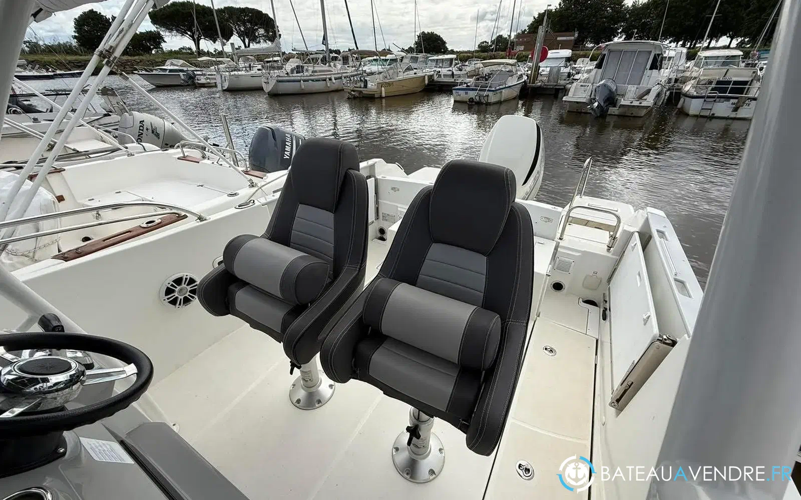 slider 11 Jeanneau Cap Camarat 7.5 CC Serie 2