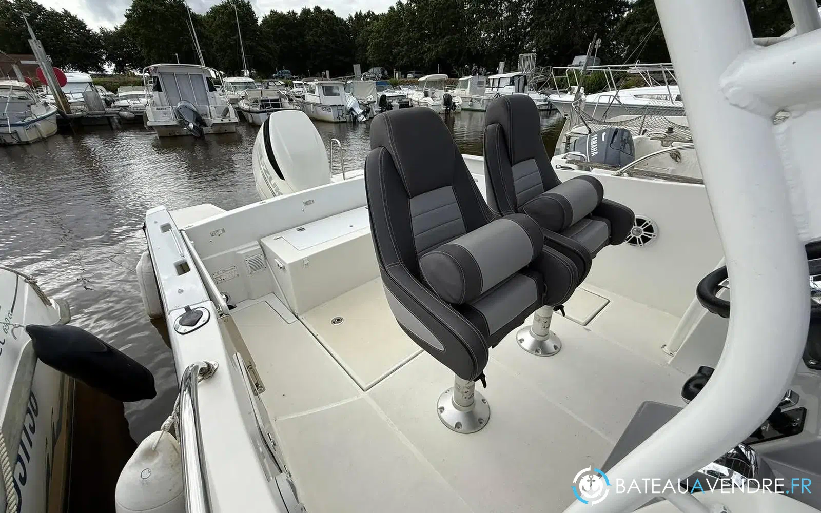 slider 9 Jeanneau Cap Camarat 7.5 CC Serie 2