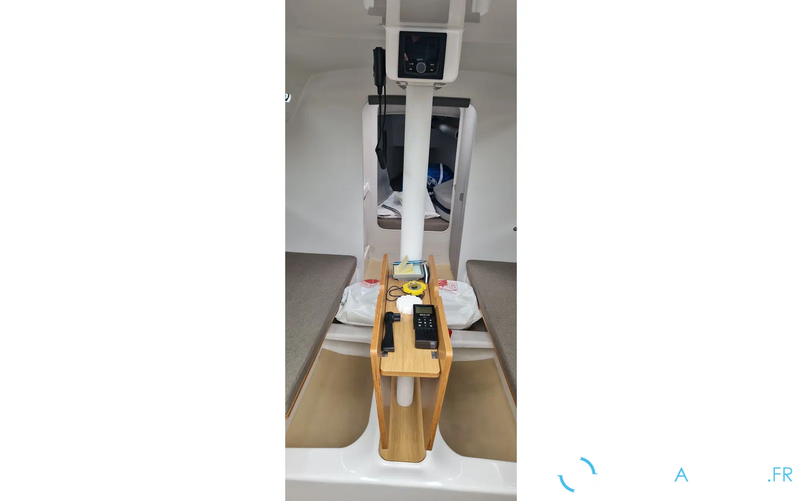 slider 5 Beneteau First 27