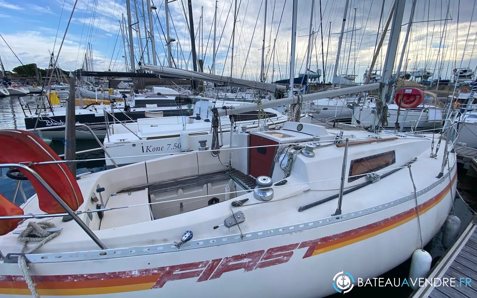 slider 2 Beneteau First 30