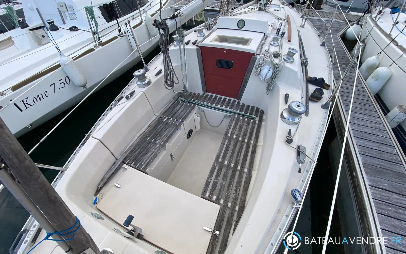 slider 8 Beneteau First 30