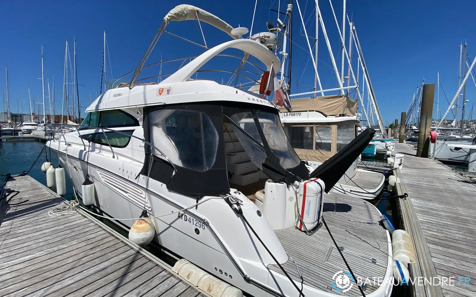 slider 0 Jeanneau Prestige 42 Fly