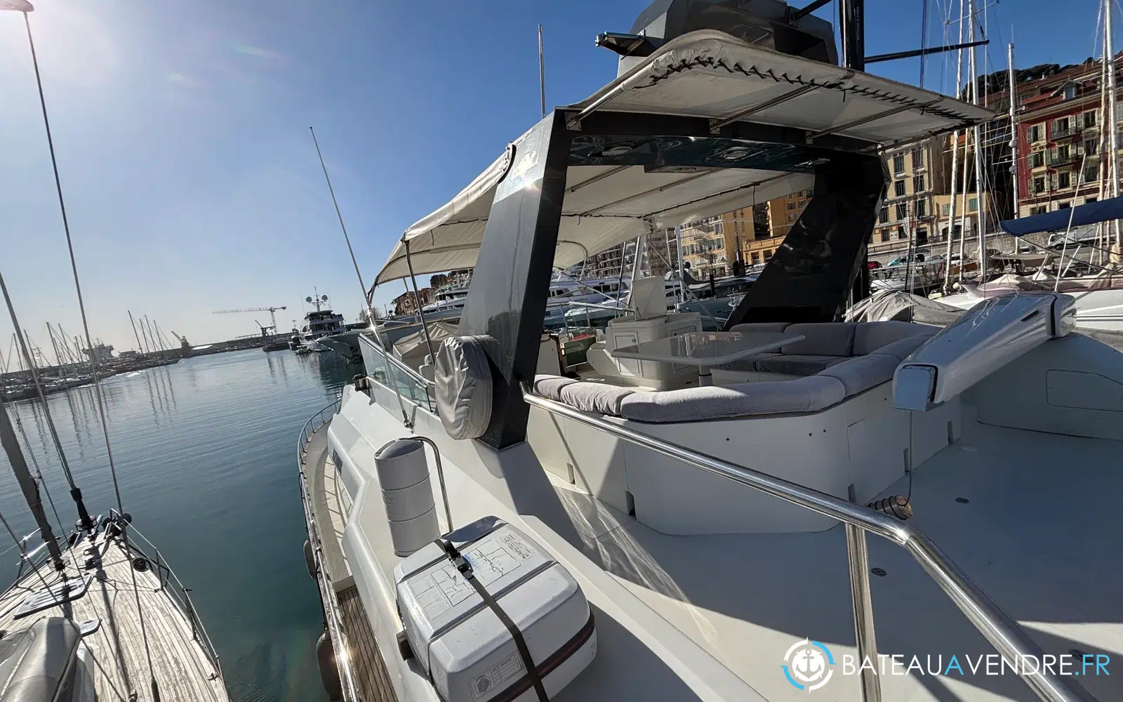 slider 14 Azimut 76