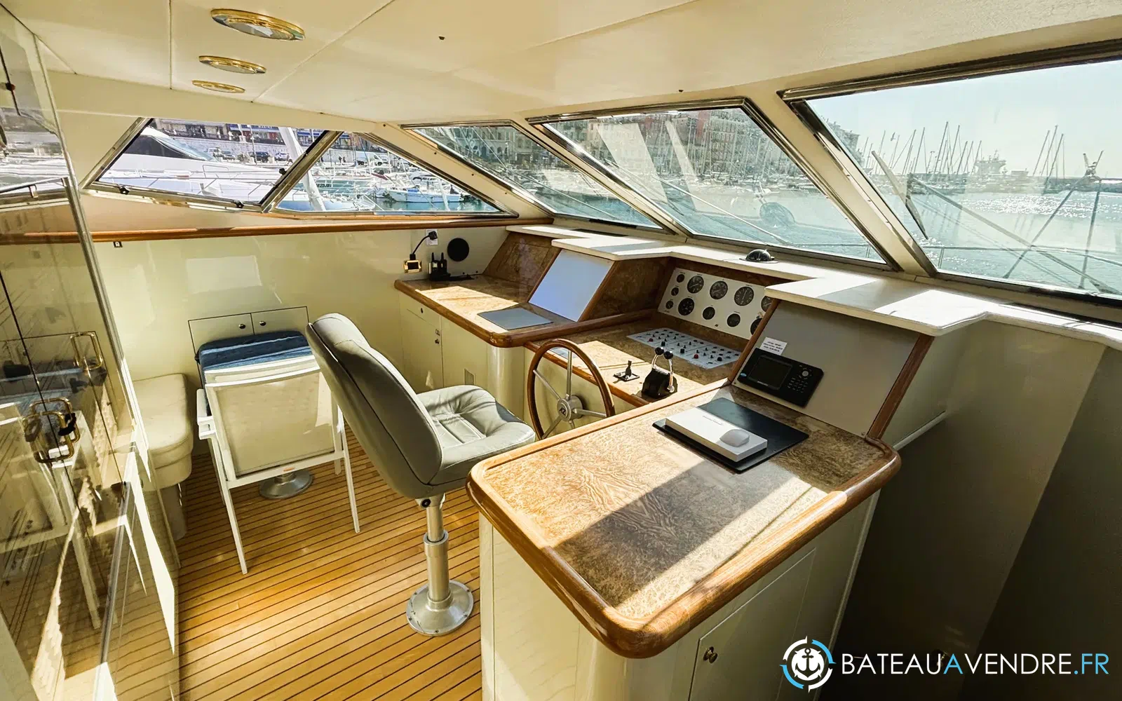 slider 23 Azimut 76