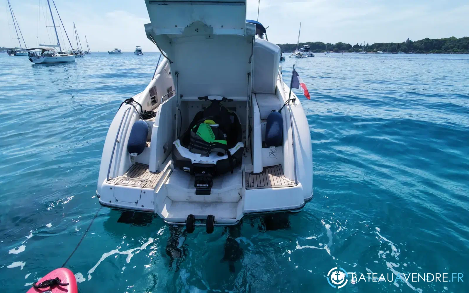 slider 9 Sunseeker Commanche 40