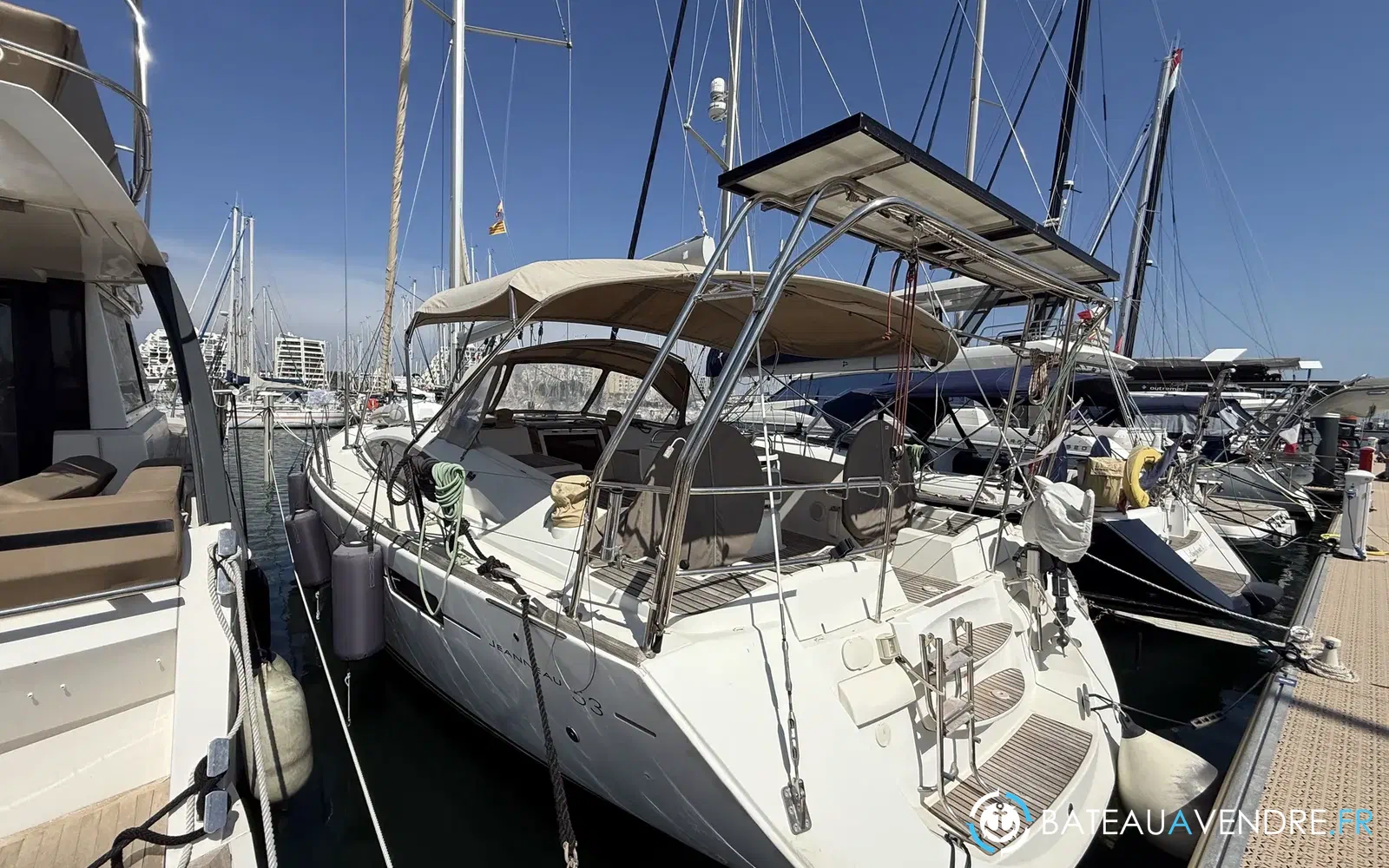 slider 2 Jeanneau 53