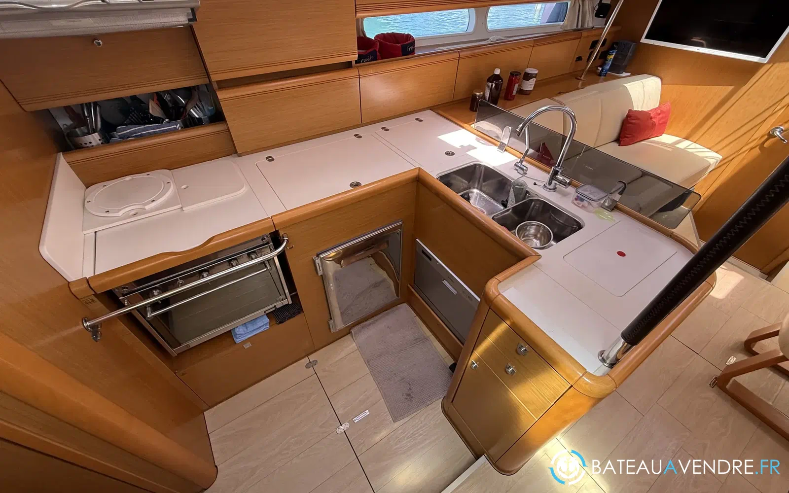 slider 29 Jeanneau 53
