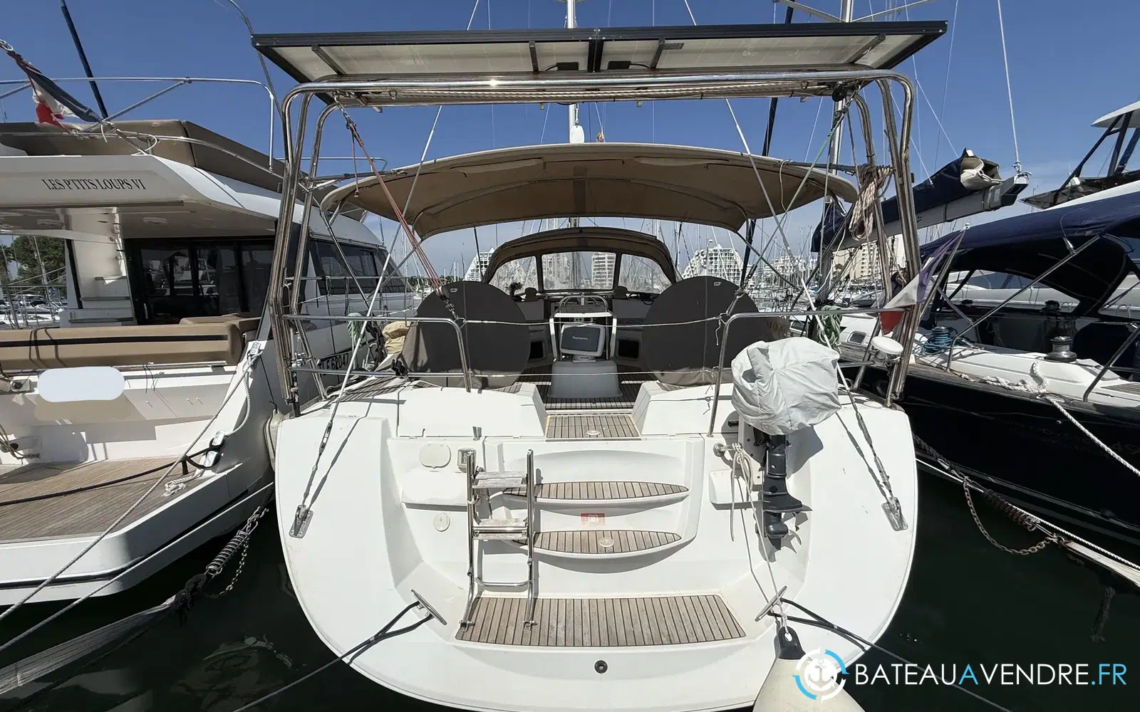 slider 3 Jeanneau 53