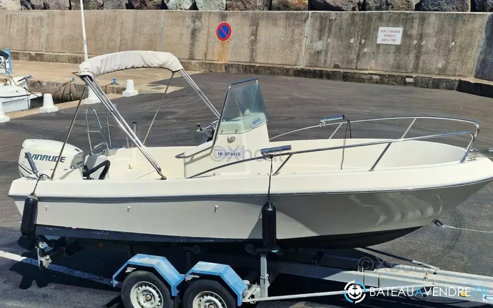 slider 0 Kelt White Shark 175