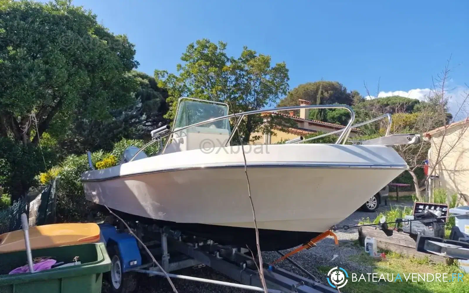 slider 10 Kelt White Shark 175