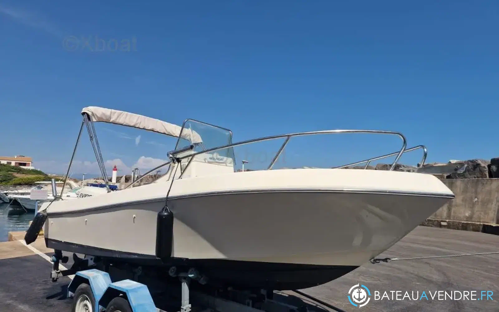 slider 11 Kelt White Shark 175