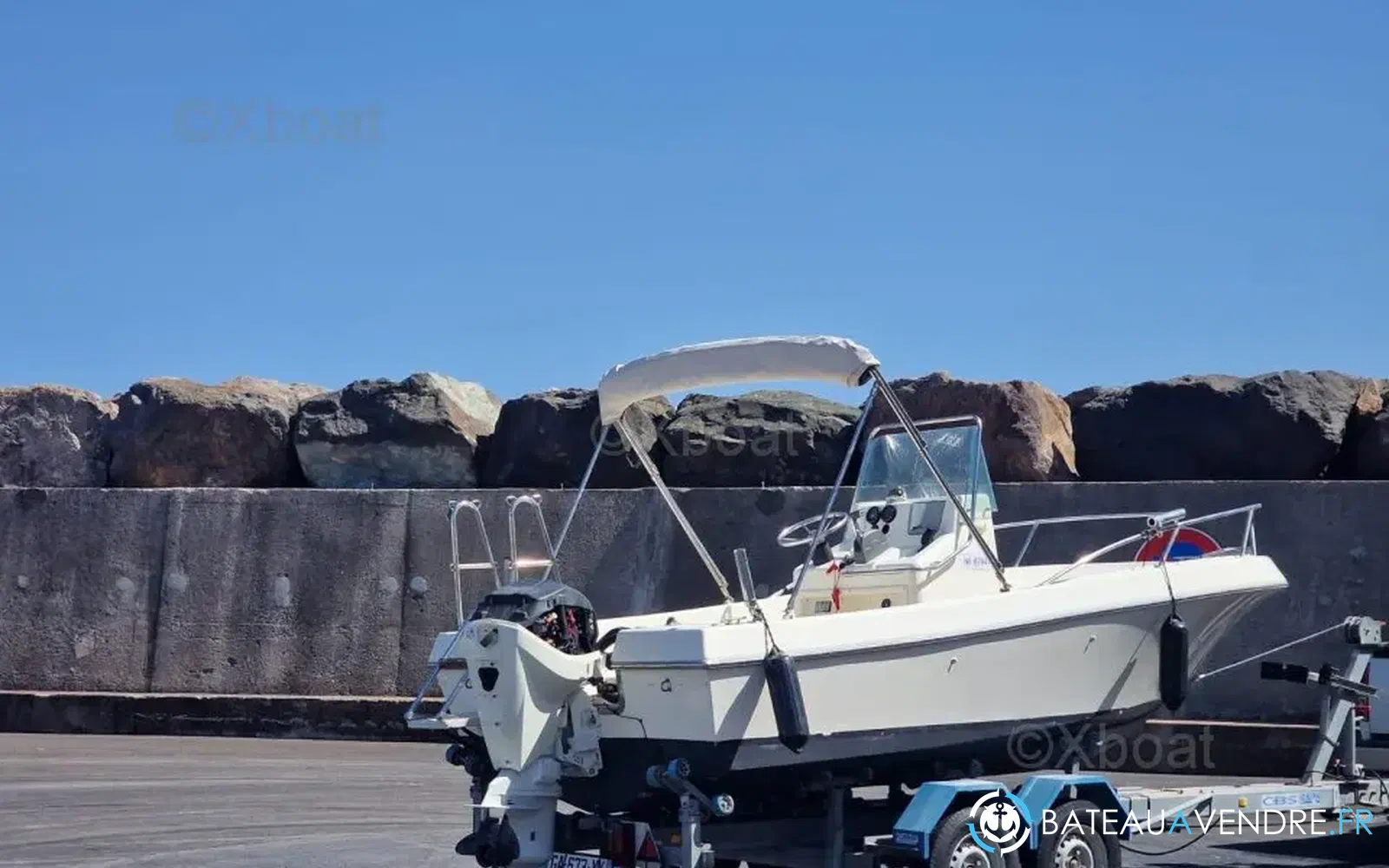 slider 1 Kelt White Shark 175