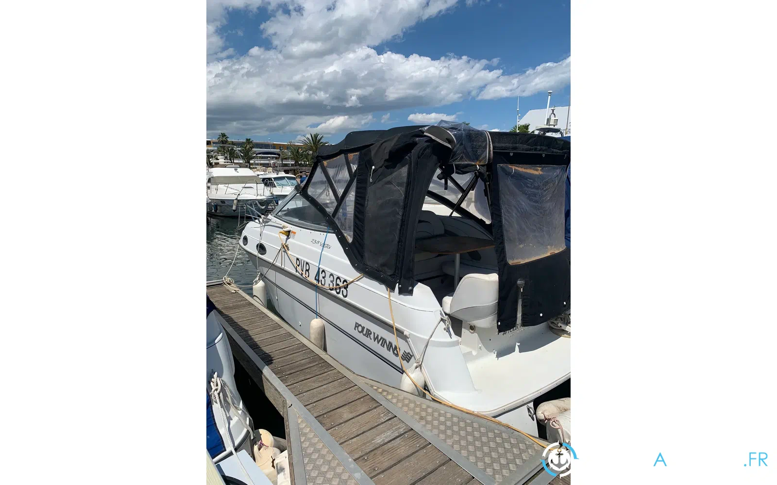 slider 0 Four Winns Vista 238 Limited