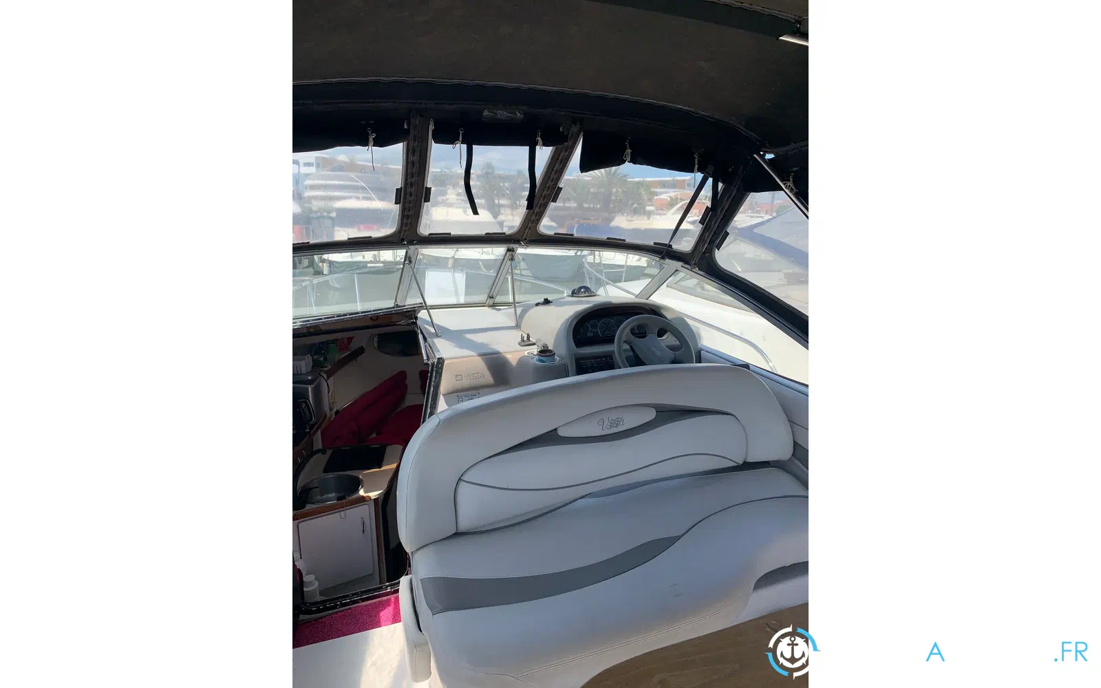slider 6 Four Winns Vista 238 Limited