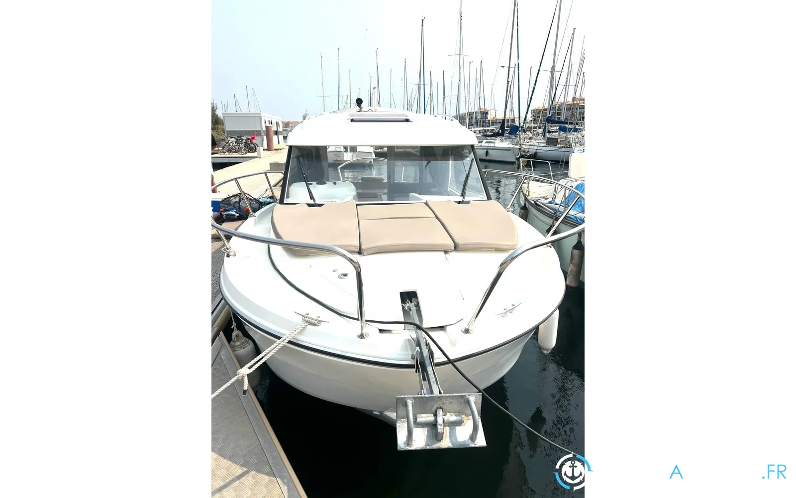 slider 5 Beneteau Antares 8 OB