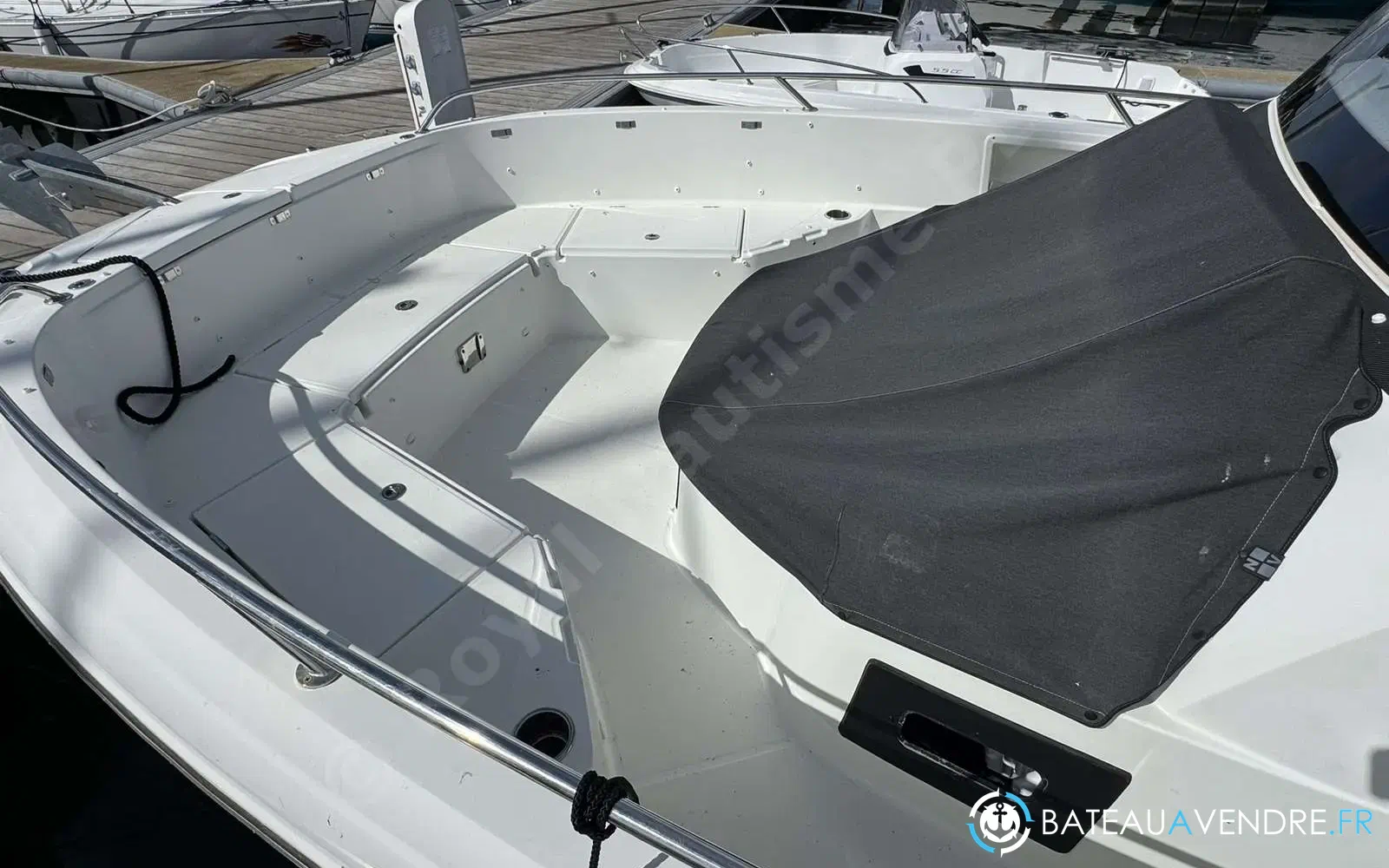 slider 5 Jeanneau Cap Camarat 10.5 CC