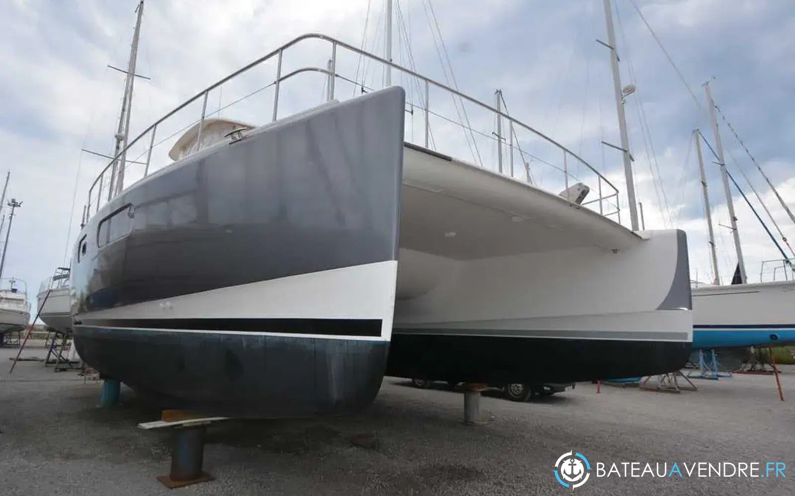 slider 5 Robertson And Caine Leopard 47 Power