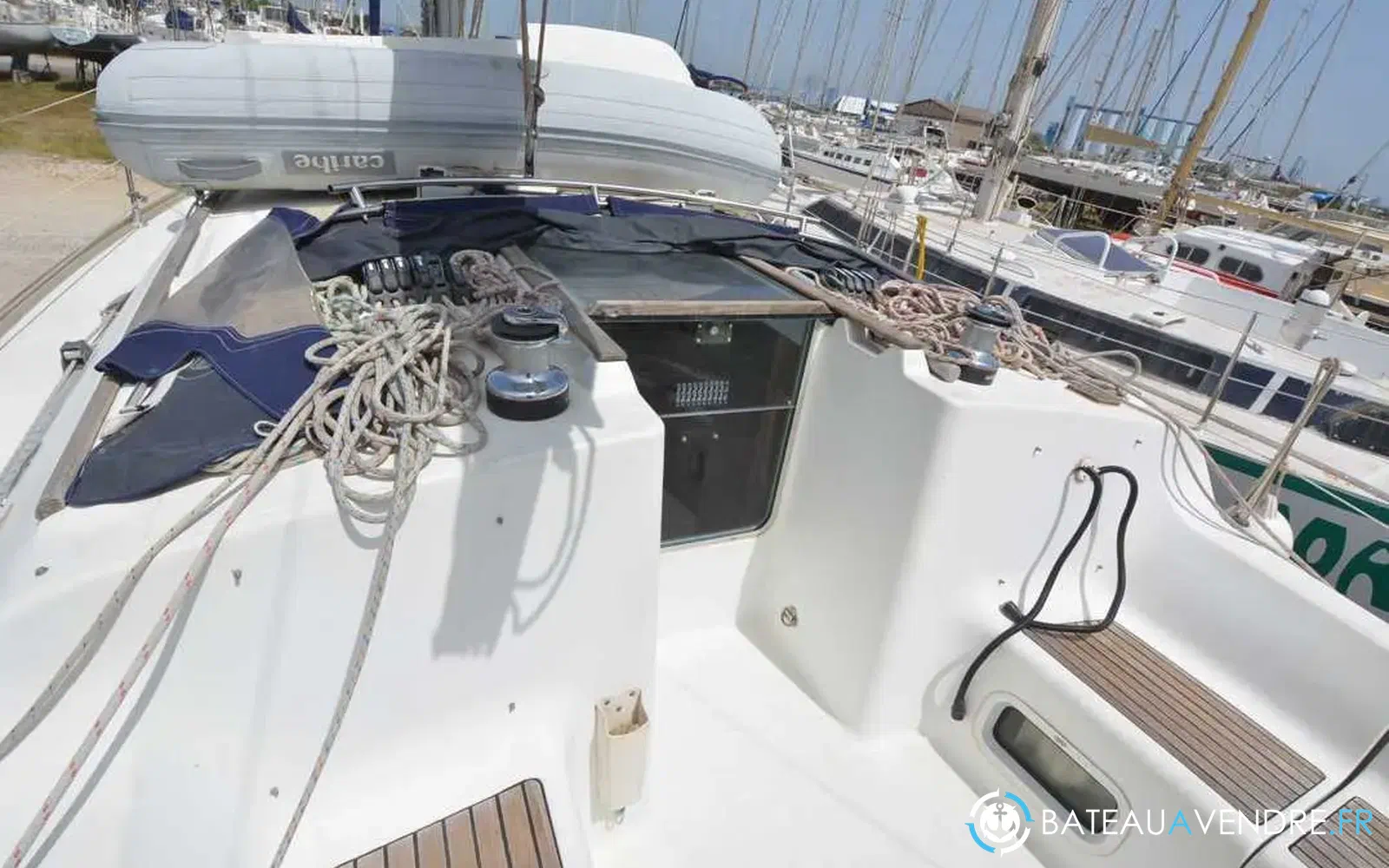 slider 9 Jeanneau Sun Odyssey 37