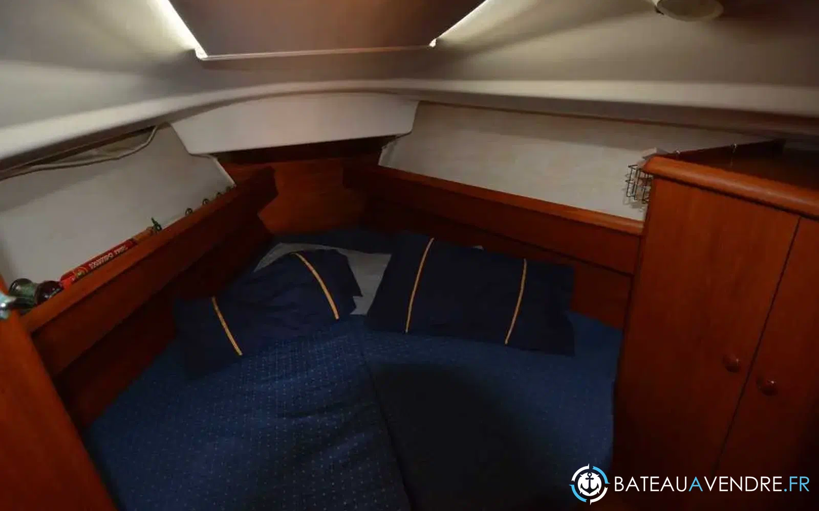 slider 12 Jeanneau Sun Odyssey 37