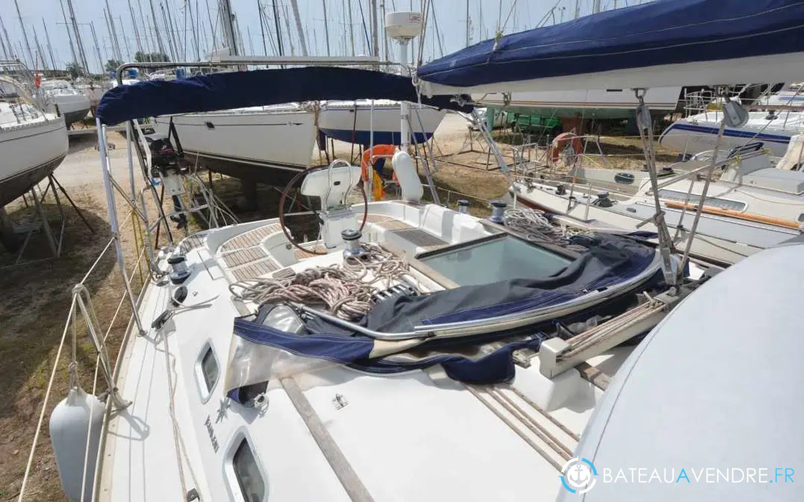 slider 6 Jeanneau Sun Odyssey 37
