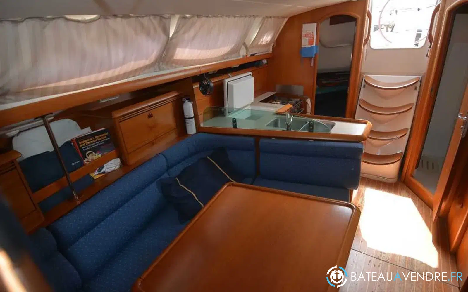 slider 7 Jeanneau Sun Odyssey 37